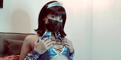 KitanaSpider le vuelve a dar los sentones de la muerte al Admispider