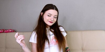 Cute Teen girl draws and then gets Fucked Marcelin Abadir